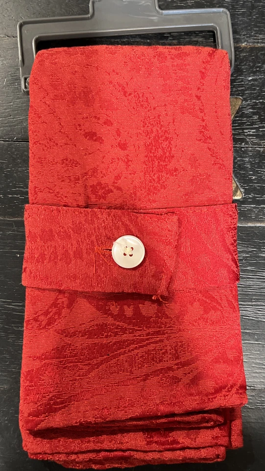 Threshold Set of 4 Cloth Napkins Textured Red 20x20”NEW Tags Holiday - Image 2 of 2