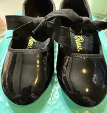 Little Girl Tap Shoes Black 7 Inches Long Tie On