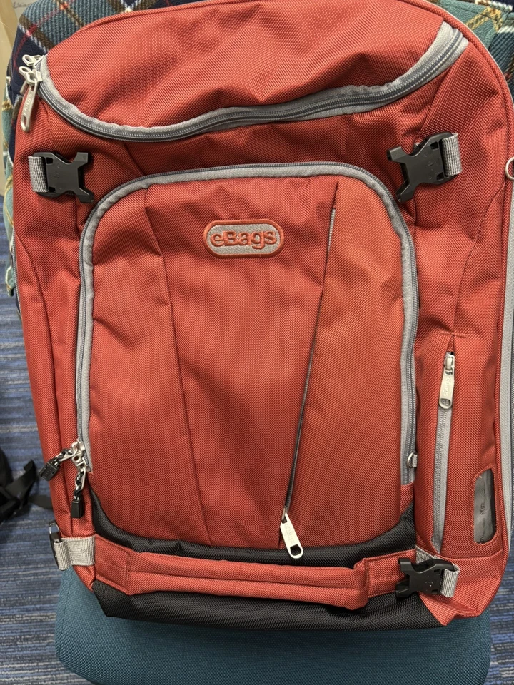 eBags Mother Lode Full Size Convertible Travel Backpack Luggage Ref. Exc! - Image 4 of 4