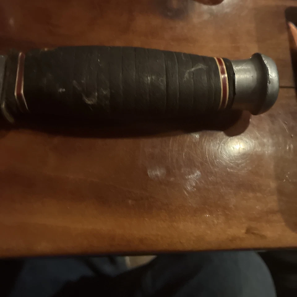 Vintage Original Bowie Knife With Sheath.  Great Shape For It’s Age. - Image 2 of 4