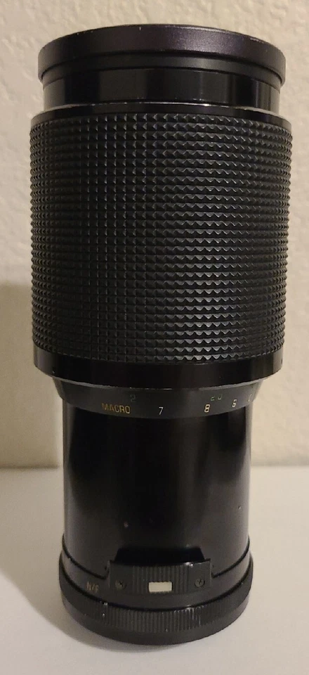 Vivitar Series 1, 70-210mm F3.5 Telephoto Zoom Macro Lens NAI For Nikon F - Image 3 of 4