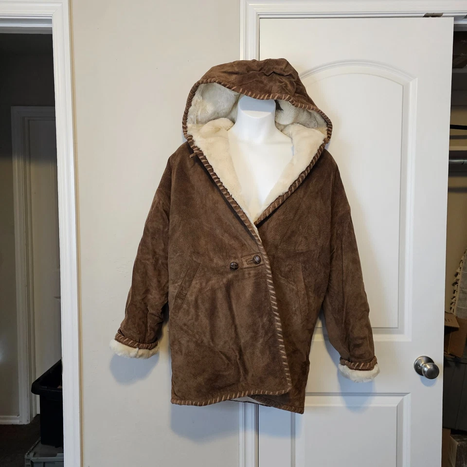 Vtg. Express Avenue De L’Opera Oversized Suede Leather Coat, Size XS - MINTY