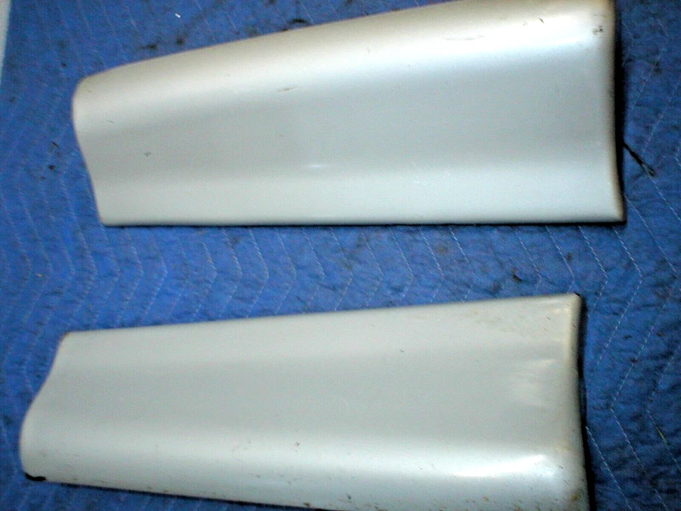1985-90 firebird Trans Am Lower REAR QUARTER Ground Effect RIGHT LEFT GM SILVER - Image 2 of 4