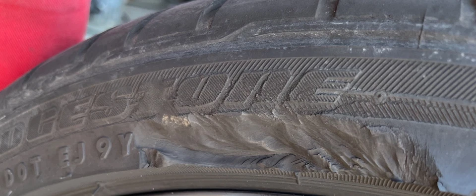 2x Reifen Bridgestone Potenza 050A 235/35 R19 N1 - Bild 2 von 2