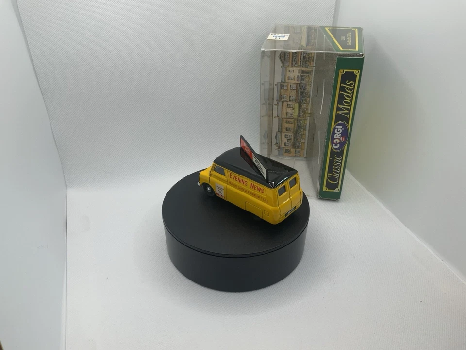 Furgoneta Corgi Classic D981 Bedford CA GLL303C noche estándar modelo escala 1:43 Foto 4 de 4
