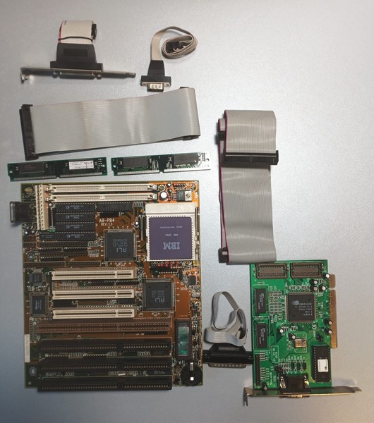 ABIT AB-PB4 Motherboard + IBM 486 DX4 100 CPU + Ram + SVGA PCI + Cache - Working