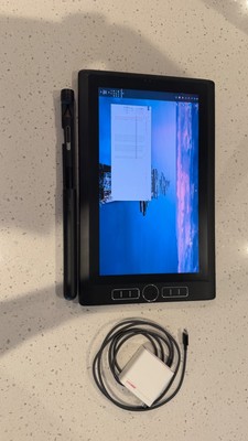 Wacom MobileStudio Pro 13 - i7  8GB  256GB
