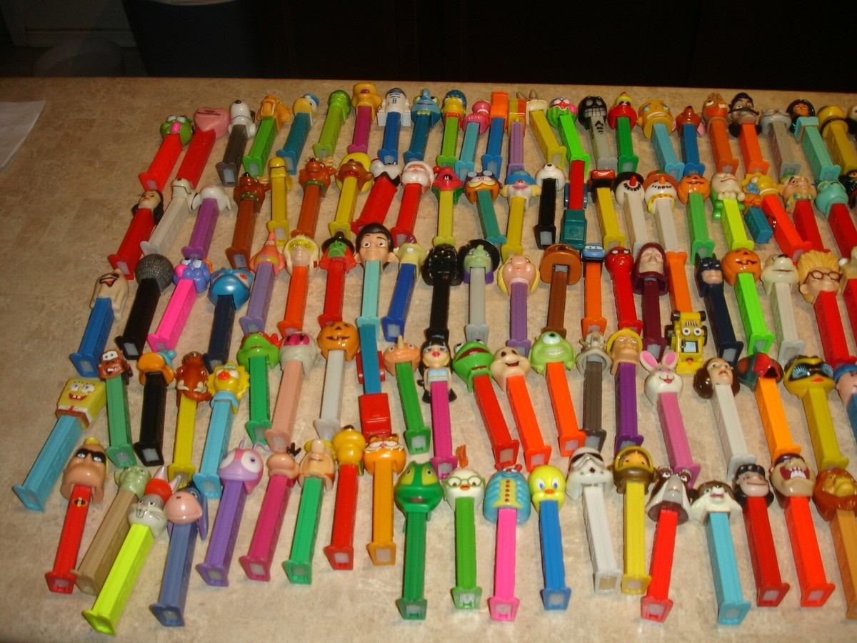 PEZ ペッツ キャンディーディスペンサー 71体 まとめ売り PEZ ペッツ キャンディーディスペンサー 71体 まとめ売り PEZ
