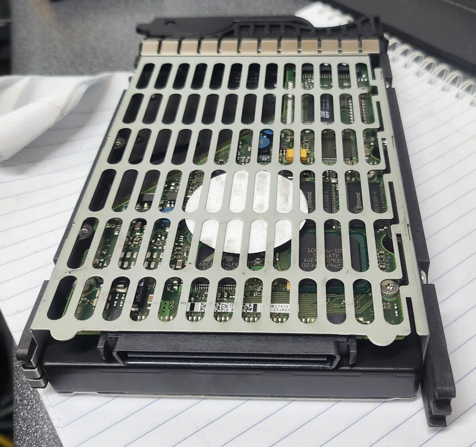 HP A7835-69001 A7835A 5065-7805 36GB 10K SCSI 3.5" Hard Drive w/Tray - Image 3 of 3