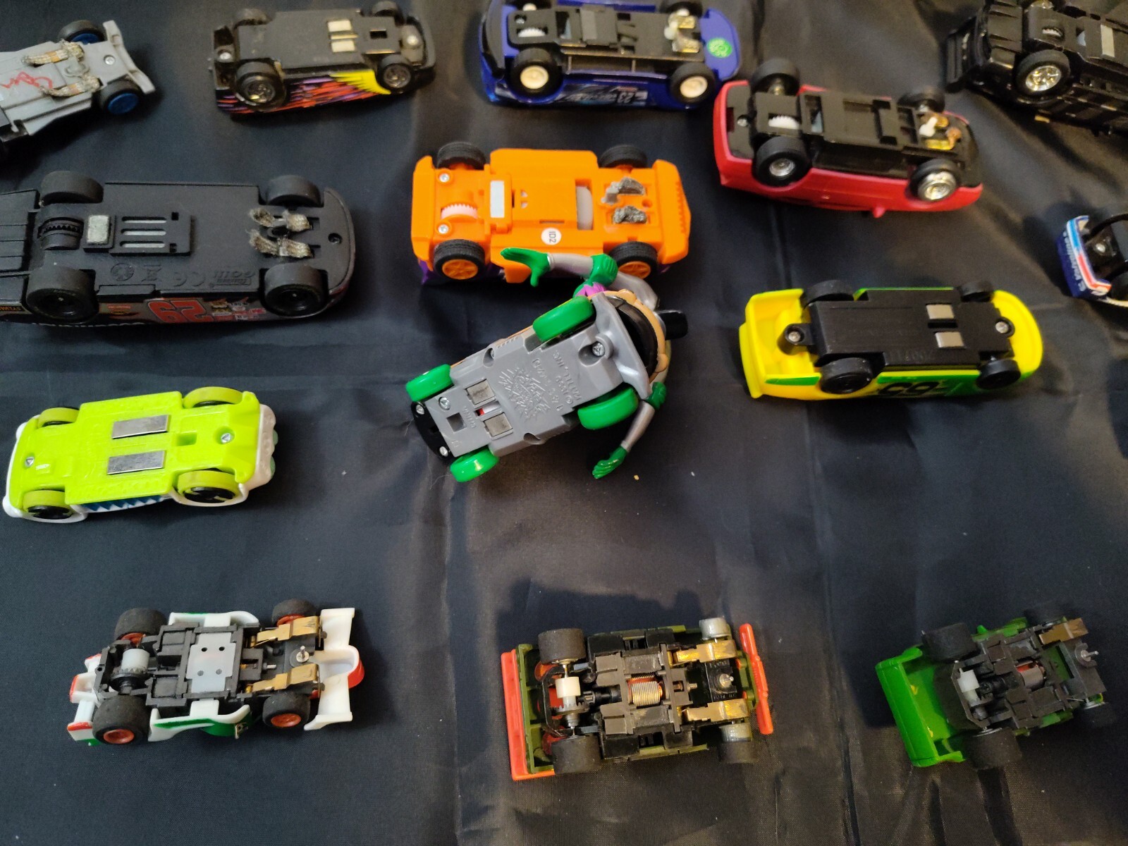 19 Different Slot Cars in unknowed condition . eBay