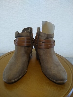 Y-Not Boots Women Sz 7M Brown Suede Block Heel Side Zip W Leather Strap  New!