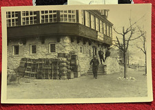 WEHRMACHT DISPOSIZIONI IMPILATE BOTTIGLIE BIRRA ASTUCCI WW2 WWII foto guerra tedesca