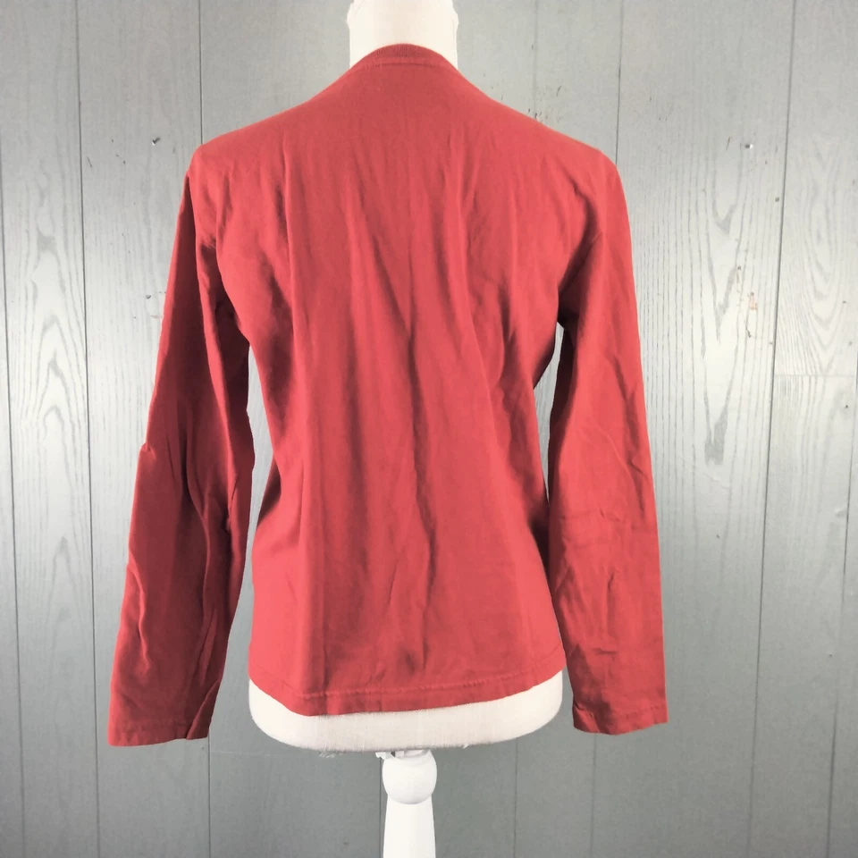 Винтажная мужская футболка Y2K Nike S красная с длинным рукавом в центре Swoosh с серебряным надписью - Изображение 2 из 4