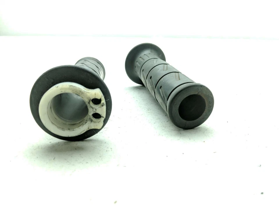 02 03 Kawasaki Ninja ZX9R ZX900 tubo e empunhaduras do acelerador - Imagem 2 de 4