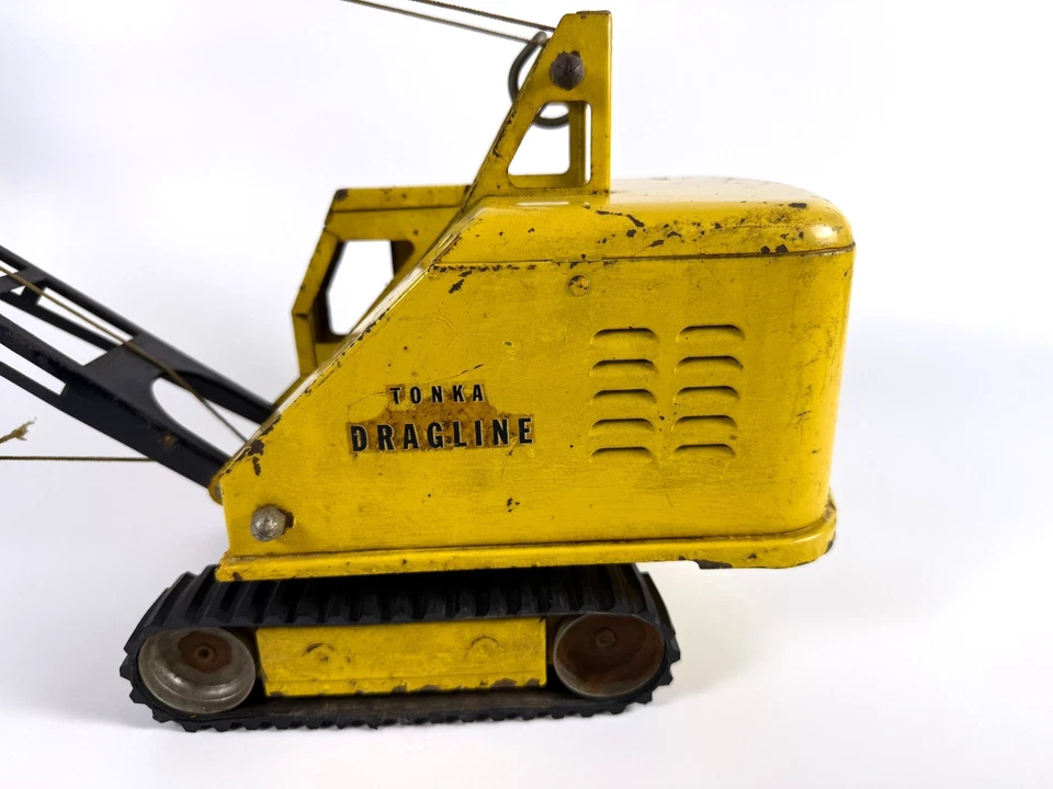 Vintage 1950’s Tonka Dragline Crane #350 Yellow Pressed Steel Dredging Toy 22" - Image 2 of 4