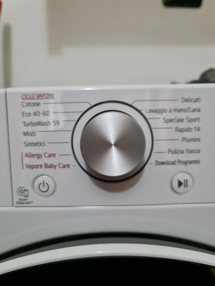 Lavatrice LG F2WV5S8S0E 8,5 kg AI DD – Prof. 47,5 - Immagine 2 di 4