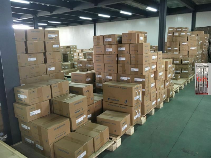 1pcs Yasukawa servo motor SGMP-02AWH16B new in box by DHL or EMS #A6-37