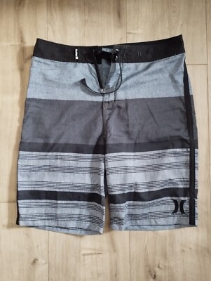 Hurley Badeshorts Streifen Grau+Schwarz Grey+Black Gr. M Gebraucht Zustand 8/10