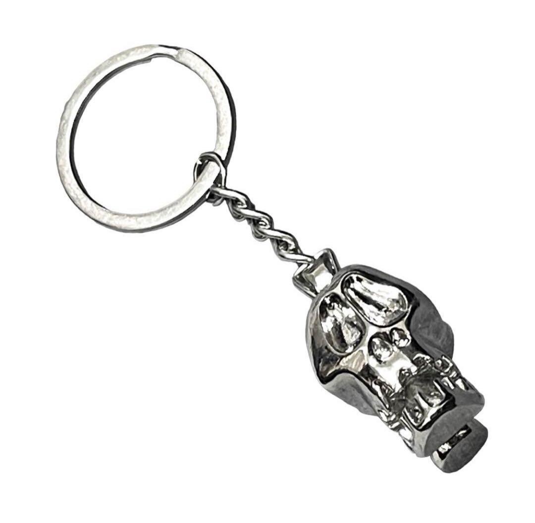 Stussy key chain beautiful skull with storage bag from Japan Stussy key chain beautiful skull with storage bag from Japan