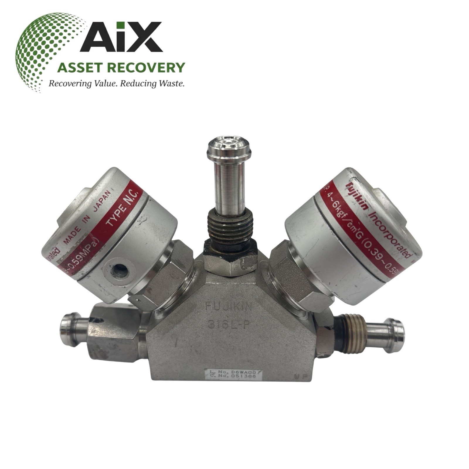 Fujikin 051386 3-Port Block Valve Type N.C. O.P. 0.39~0.59MPA 1/4” MMF VCR