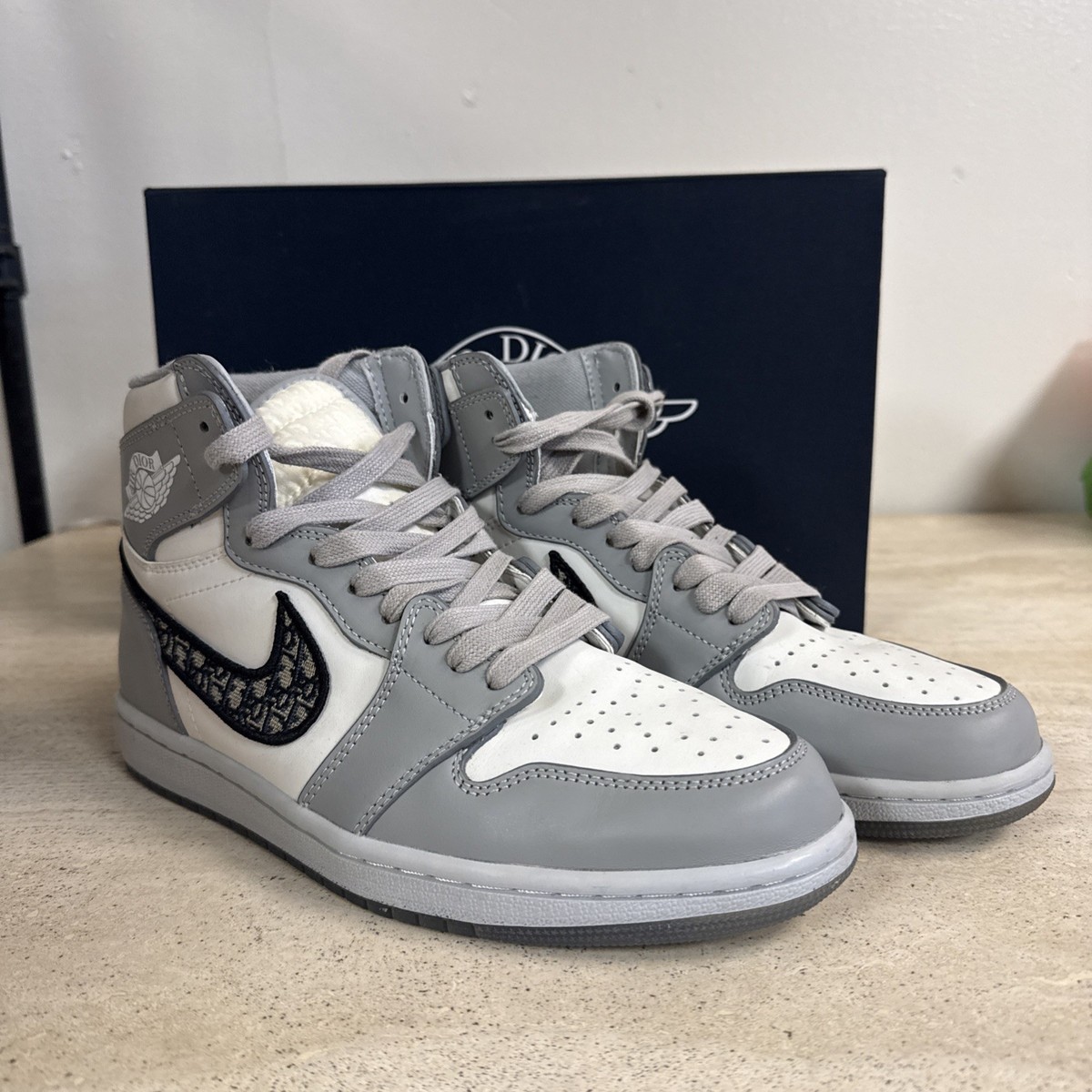 Dior Air Jordan 1 ホワイト グレー Dior x Air Jordan 1 High Size 10 Grey And White 6933/8500 | eBay