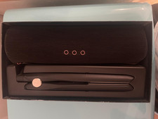 NUOVA PIASTRA GHD GOLD LIMITED
