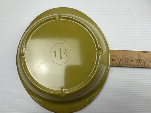Green Bessemer Bowls and Plates set of 4 matching colour plus 1 different shade - Picture 13 of 24