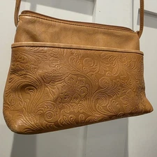 Ili New York Genuine Leather Tan Cheyenne Crossbody Bag East West Embossed RFID