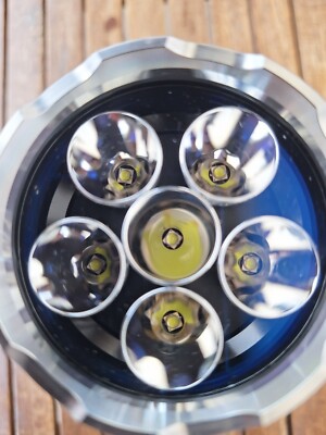 Eagletac MX25L3C LED Taschenlampe 6x LED 3500 Lumen