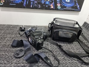 J924 Panasonic Lumix DMC-FZ20 Digital Camera 5MP Leica Lens x12 optical Zoom Cas