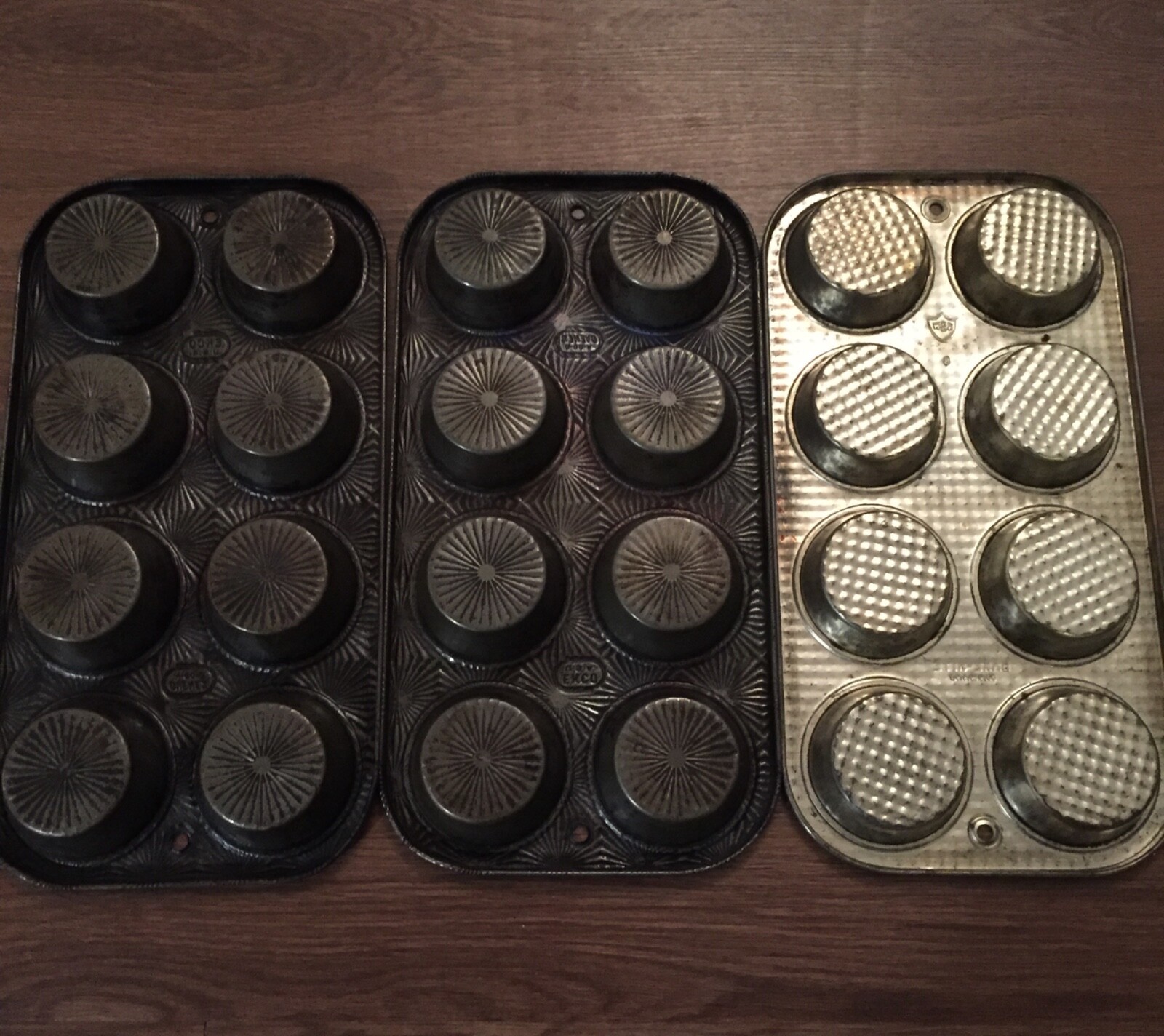 2 Vintage OVENEX Ekco STARBURST 8 Muffin Cupcake Pan Tin & 1 Bake-Rite ...