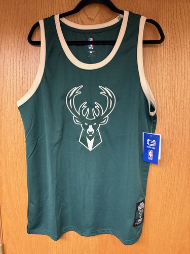 Milwauke Bucks Jersey #34 Gianis Antetokounmpo size adult Large