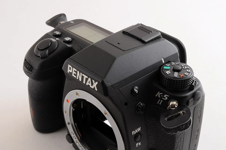 Pentax K-5 II DSLR Camera 16MP w/18-135mm Lens Kit TOP MINT 8595 Shutter Japan - Image 4 of 4