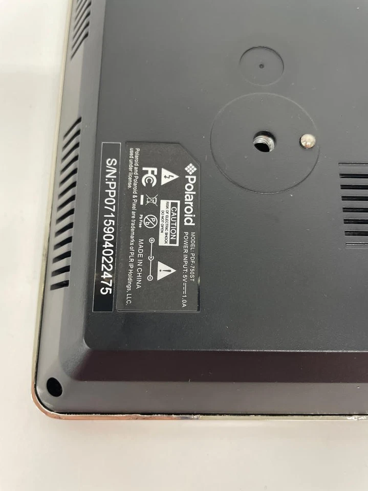 Polaroid - 7in Digital Photo Frame - Decorative Textured Silver Metal Frame-READ - Image 3 of 4