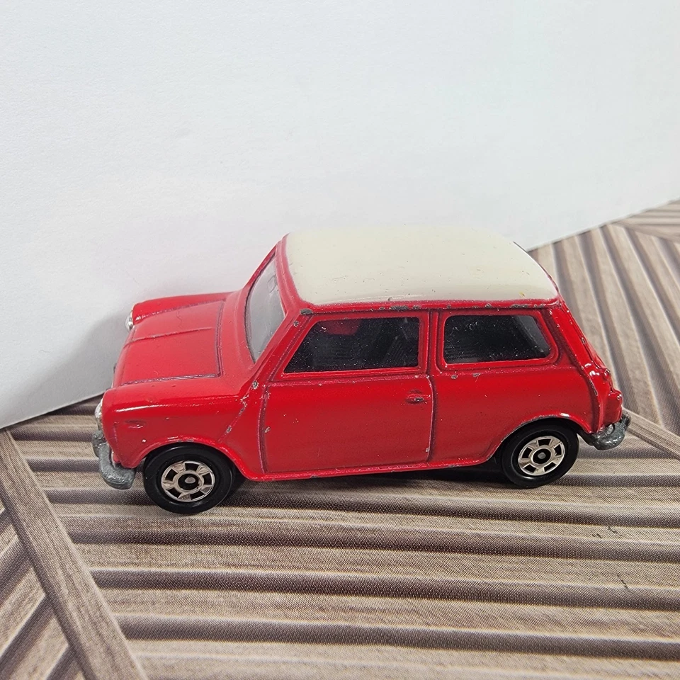 Tomy Tomica No. F8 BLMC Mini Cooper S - Image 2 of 4