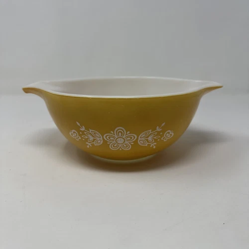 MCM Cinderella Mixing Bowl Pyrex Glass Butterfly Gold 442 1 1/2 Quart 1960s
