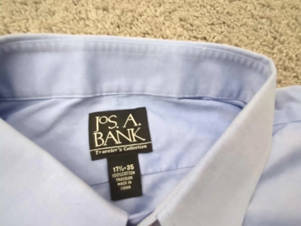 Camisa Jos A Bank Abotonada Para Hombre 17 1/2 Azul Colección Viajero Preppy Informal Foto 2 de 4
