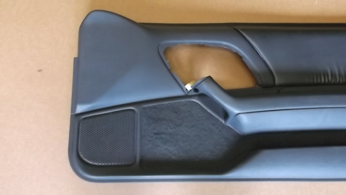 93-96 Camaro Z28 RS SS Door Panel Graphite Leather PW RH 0730-6 | eBay