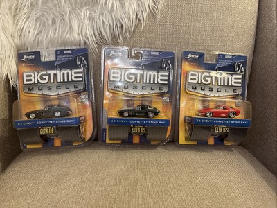 Jada Toys 2006 Bigtime Muscle Chevy Corvette Sting Ray Set Of 3
