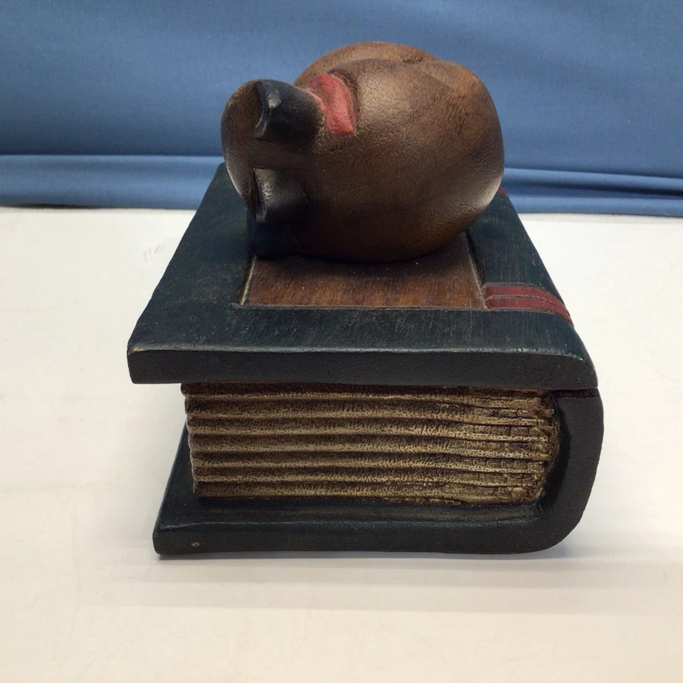 Hand Carved Wooden Sleeping Siamese Cat on Book Trinket Box Hinged Lid - Image 3 of 4