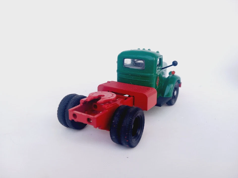 1/50 o scale 3d printed 1952 Mack A50 truck handmade custom kit bash REA - Image 4 of 4