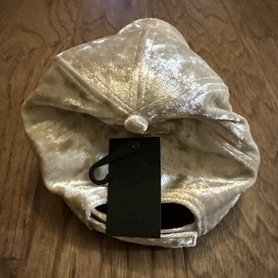 David & Young 女式 SAND BEIGE 人造麂皮绒棒球帽六面板帽子均码 — 第 3/4 张图片