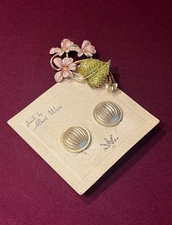 1950’s ALBERT WEISS Fine Costume Jewelry Brooch and Clip Earrings