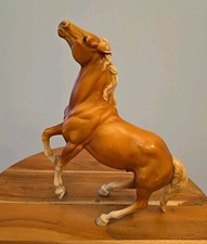 Breyer Horse 118 Semi Rearing American Mustang Sorrel Palomino Flaxen Mane 1980s