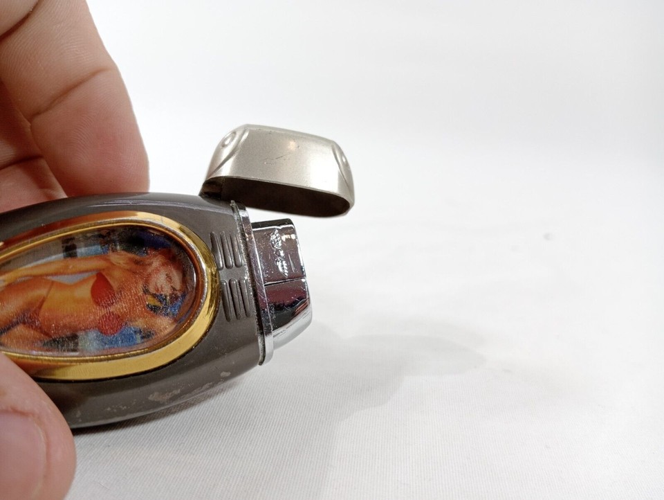 Lighter Beautiful Girl in Swimsuit Erotic Smoking Accessories