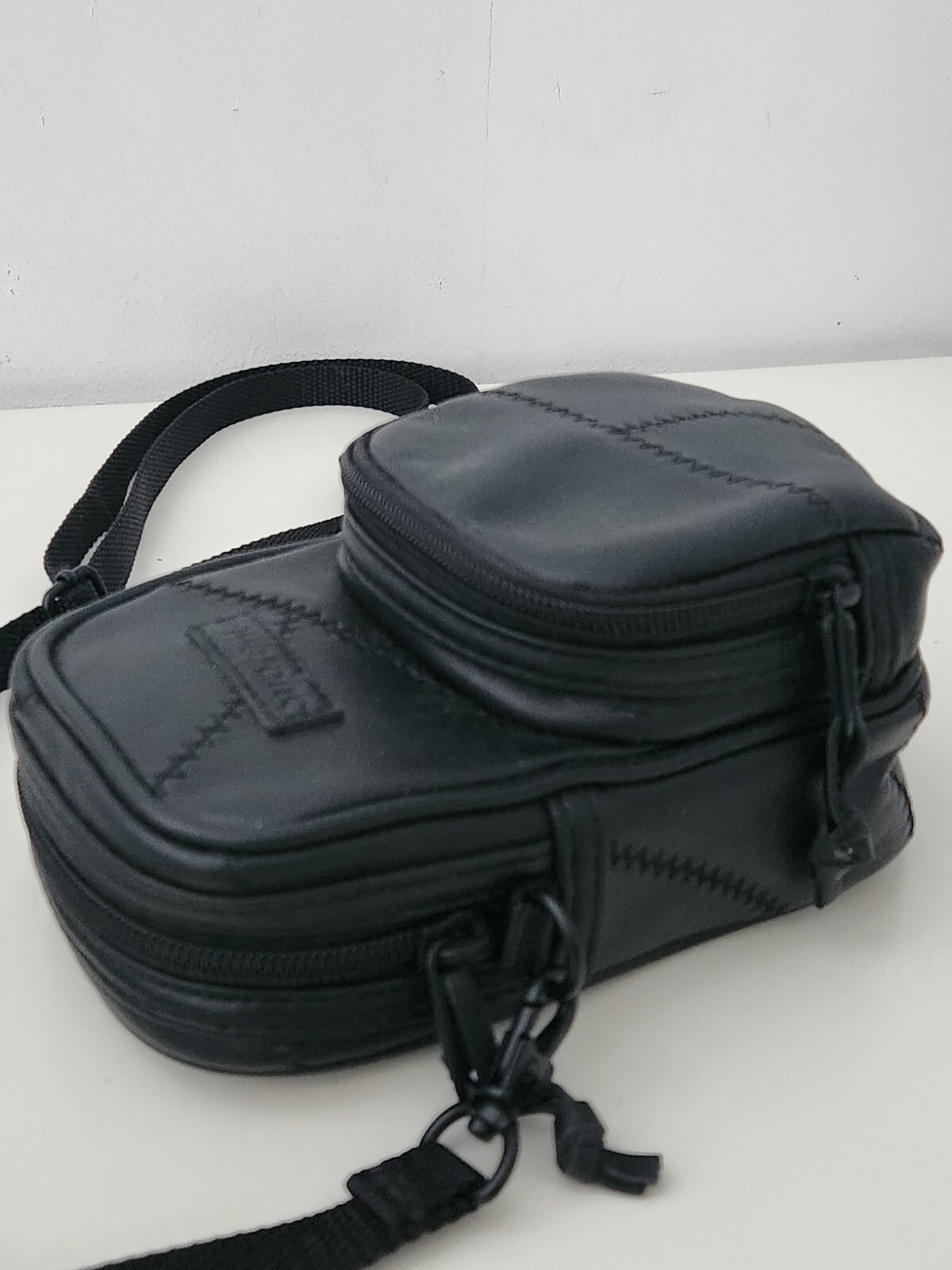 Black Patchwork Cowhide Leather Shoulder Bag FW19… - image 4