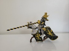 Plastic Medieval knight2