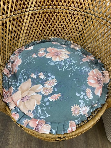 Vintage Peacock Rattan Garden Chair. Includes Cushion. - Picture 14 of 14