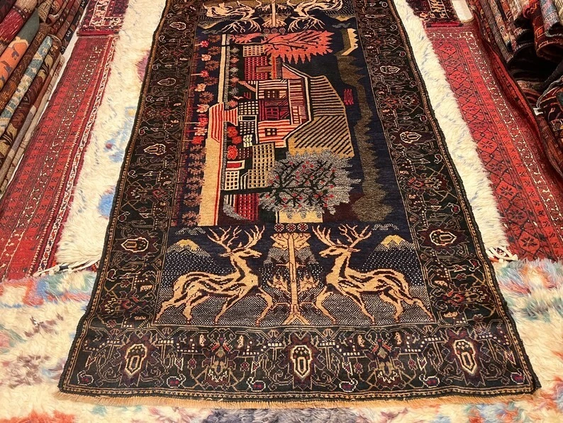 220 X 120 ARTÍCULO DE COLECCIONISTA Impresionante alfombra de caza de ciervos Shikargah ilustrados de colección Foto 2 de 4