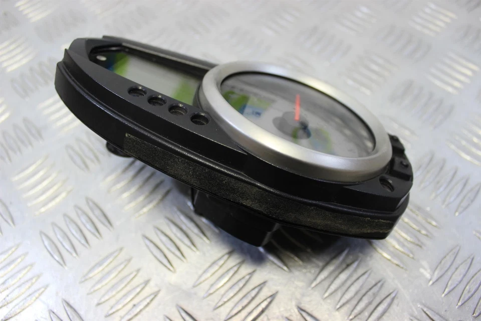 Relojes Kawasaki Z 750 tablero Speedo 12 k millas 2007 a 2012 Z750 B141 Foto 2 de 4